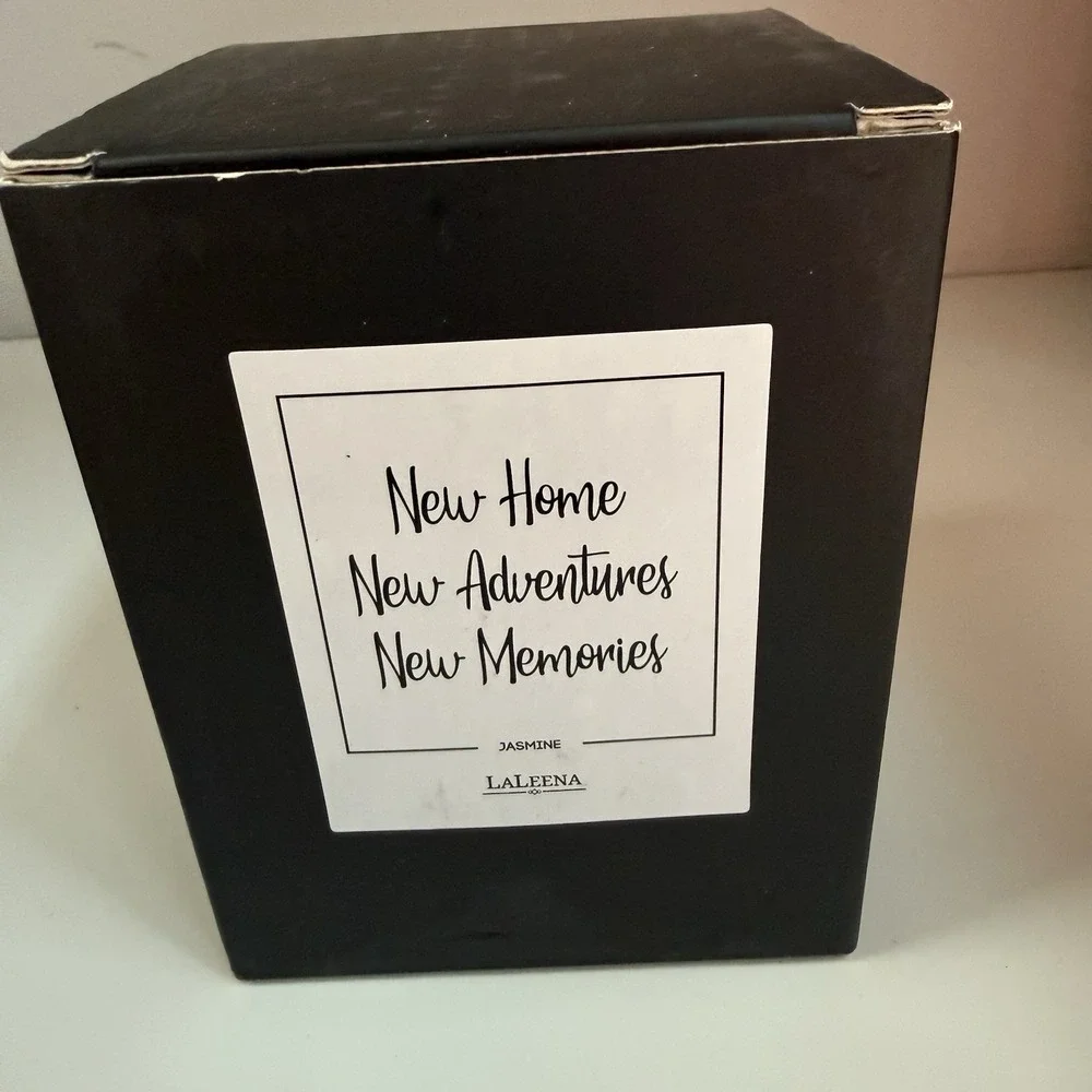Jasmine Scented Soy Candle 14oz 50 Hour Burn Housewarming New Home Gift NEW